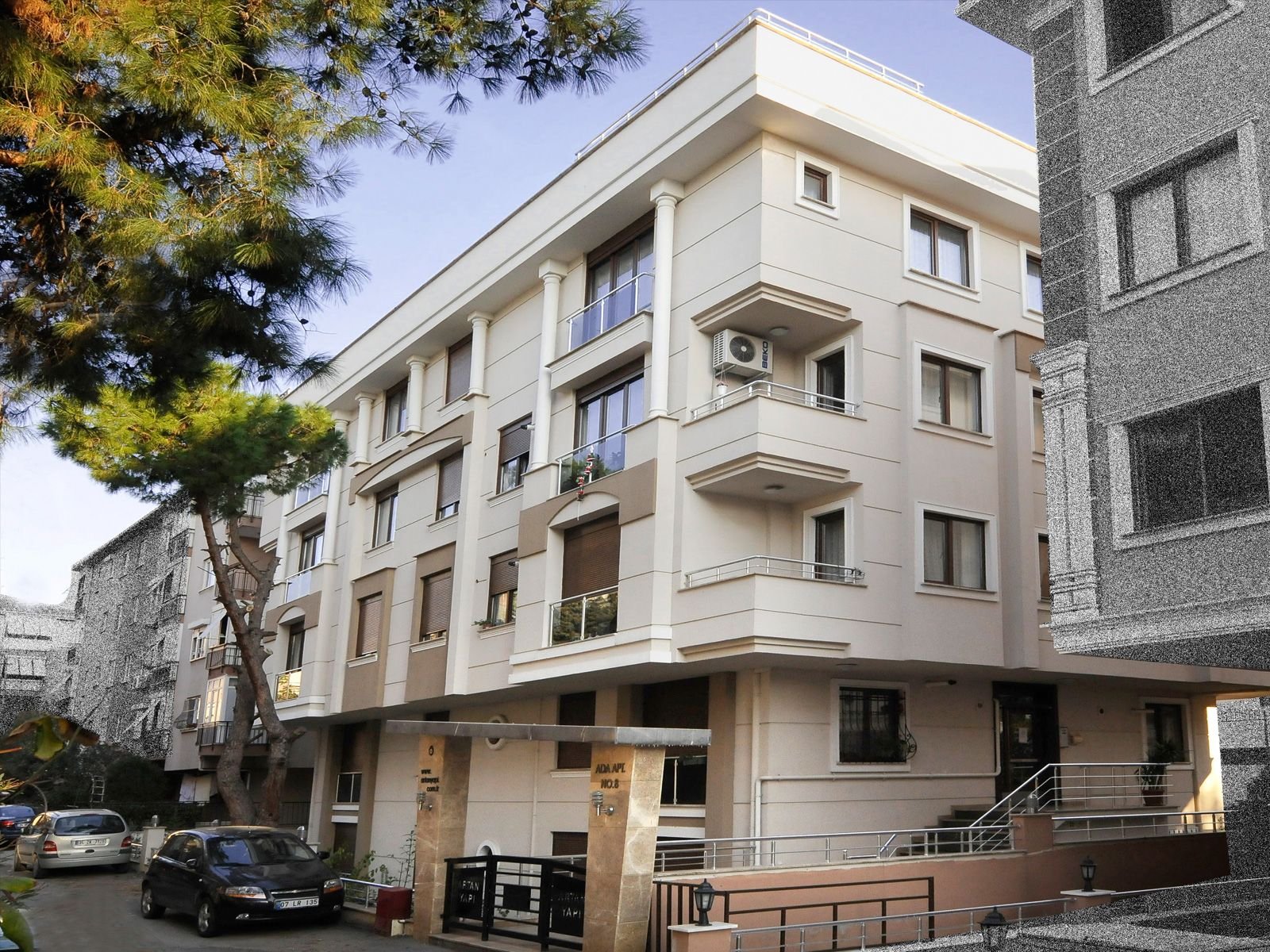 Ada Apartmanı — 