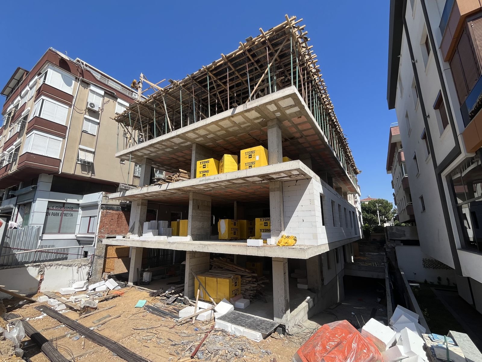 Ali Özhamurkar Apartmanı — 