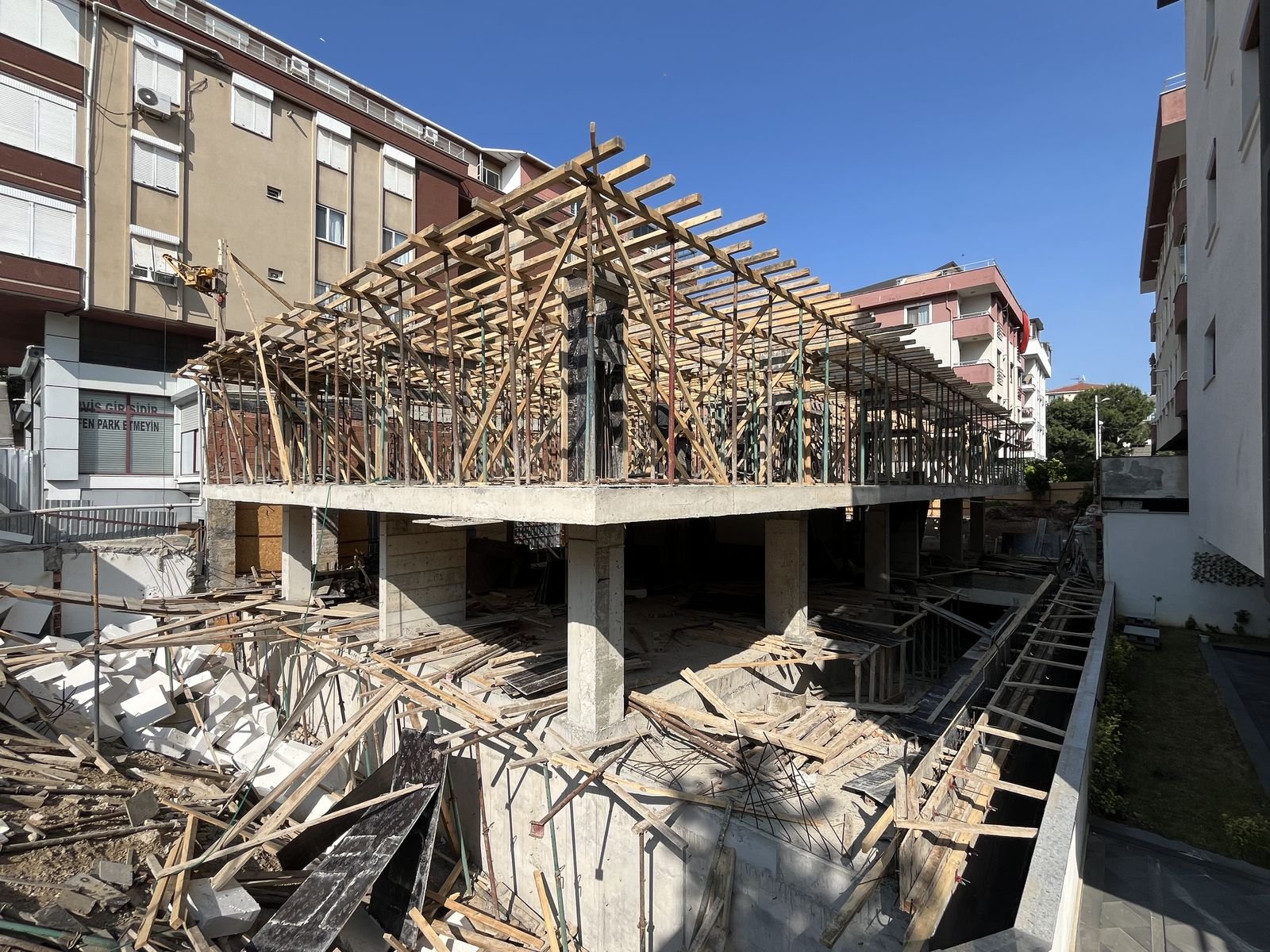 Ali Özhamurkar Apartmanı — 