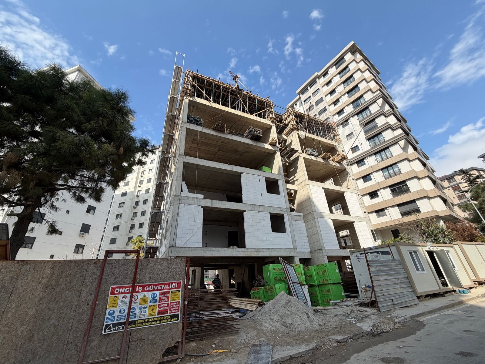 Demir Apartmanı — 