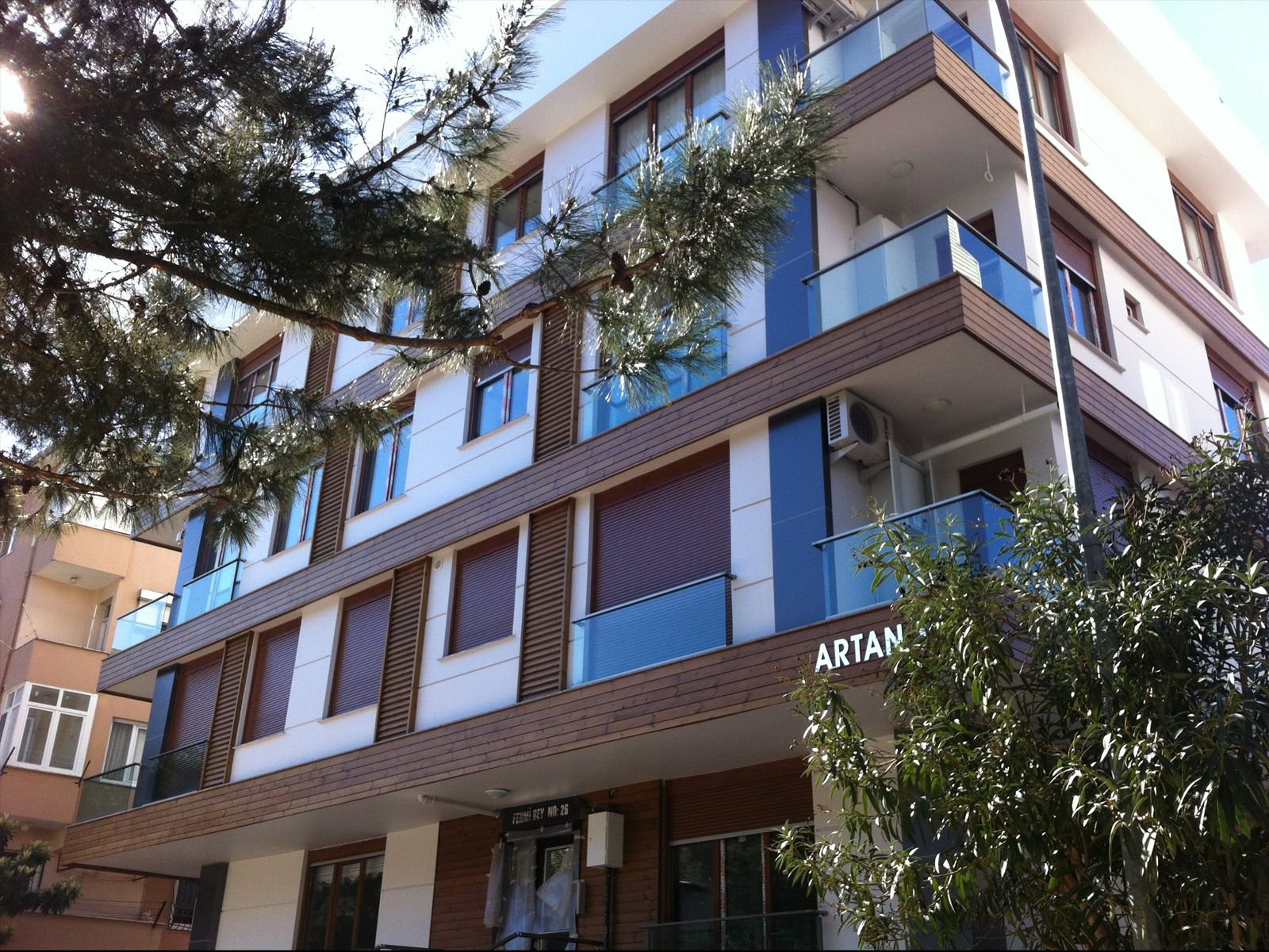 Fehmi Bey Apartmanı — 