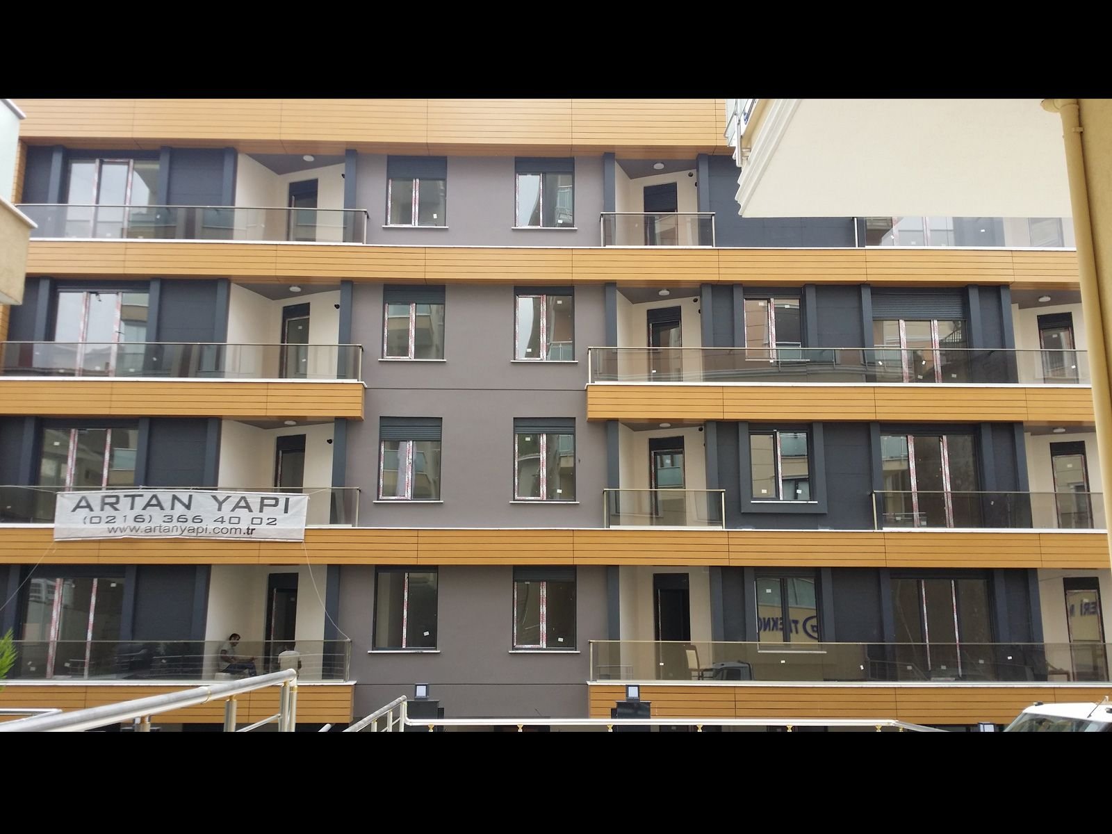 Hayırlı-berk Apartmanı — 