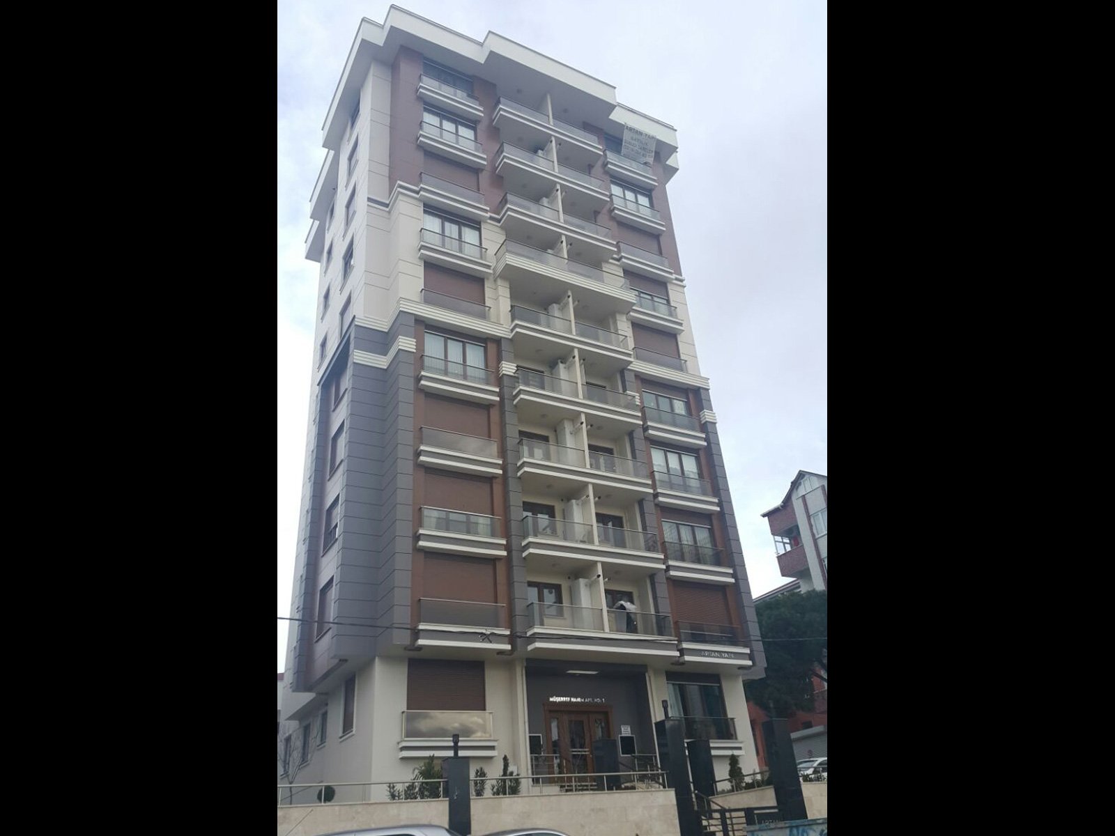 Kartal Müşerref Hanım Apt. Ve İş Merkezi — 