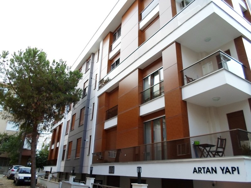 Küçükyalı Ece Apartmanı — 
