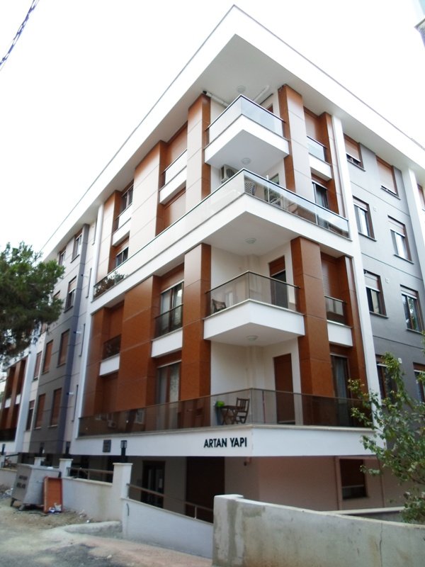 Küçükyalı Ece Apartmanı — 