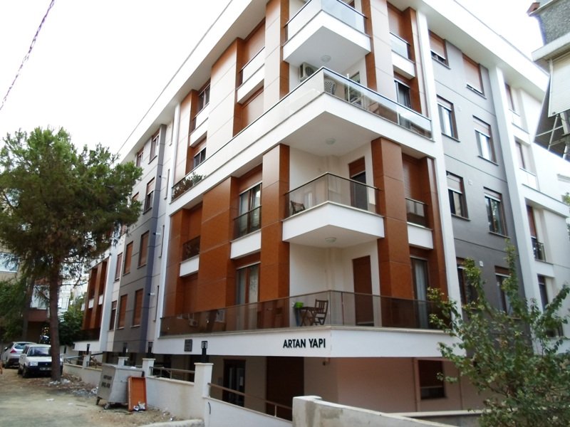 Küçükyalı Ece Apartmanı — 