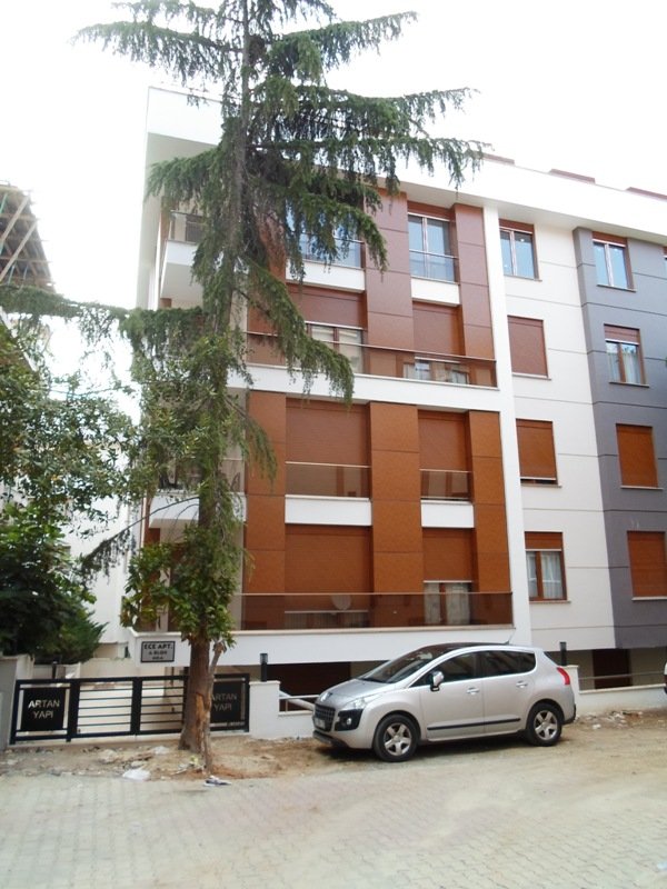 Küçükyalı Ece Apartmanı — 