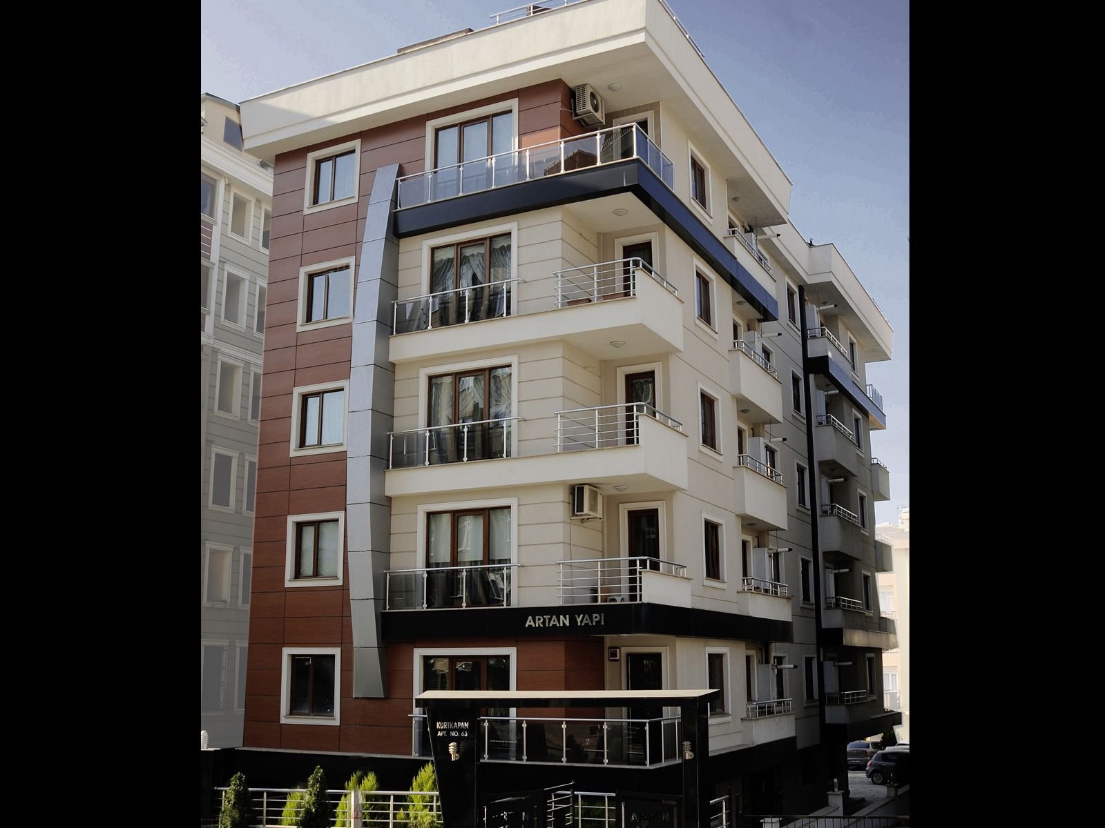 Kurtkapan Apartmanı — 