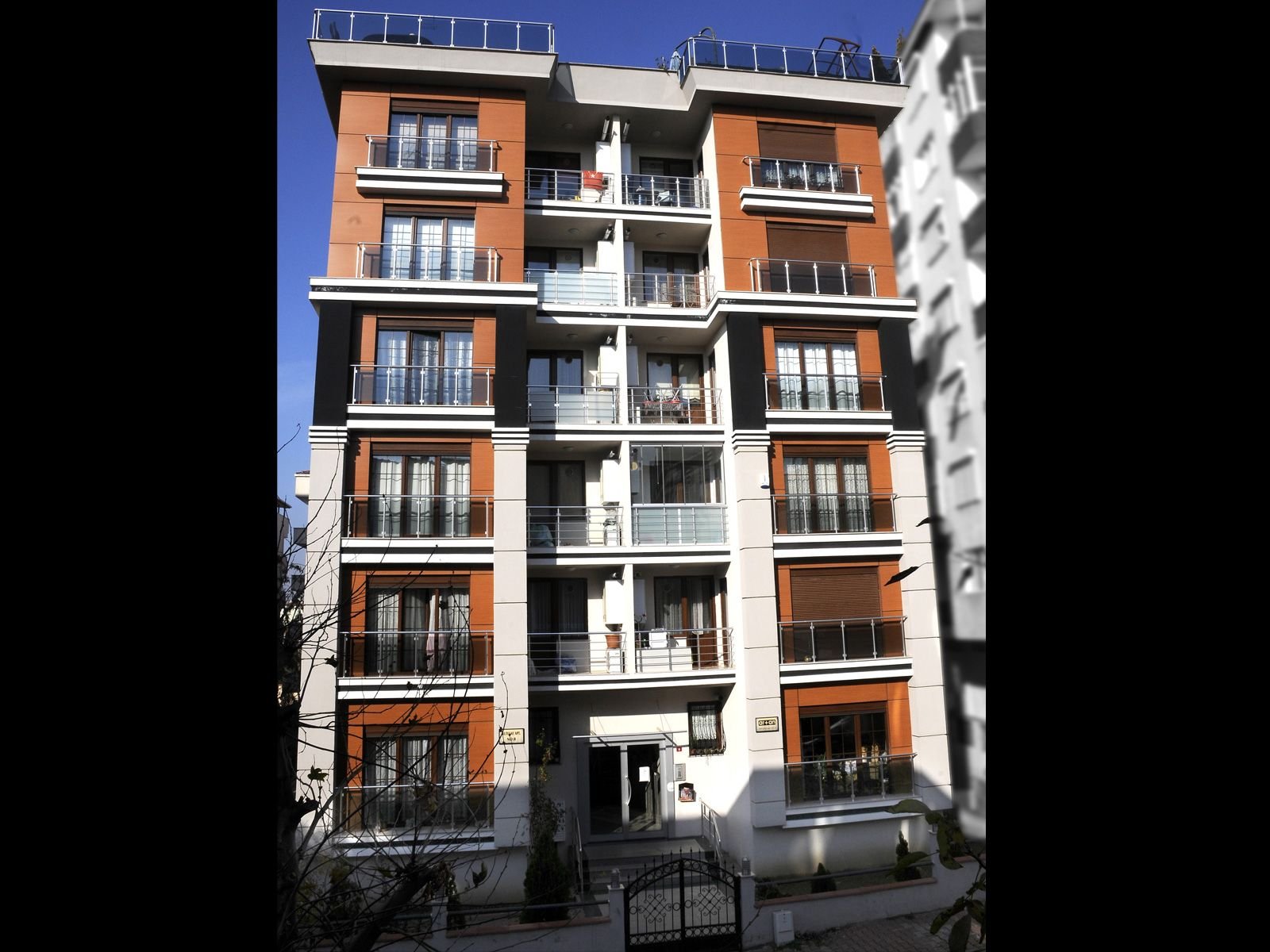 Kutluay Apartmanı — 