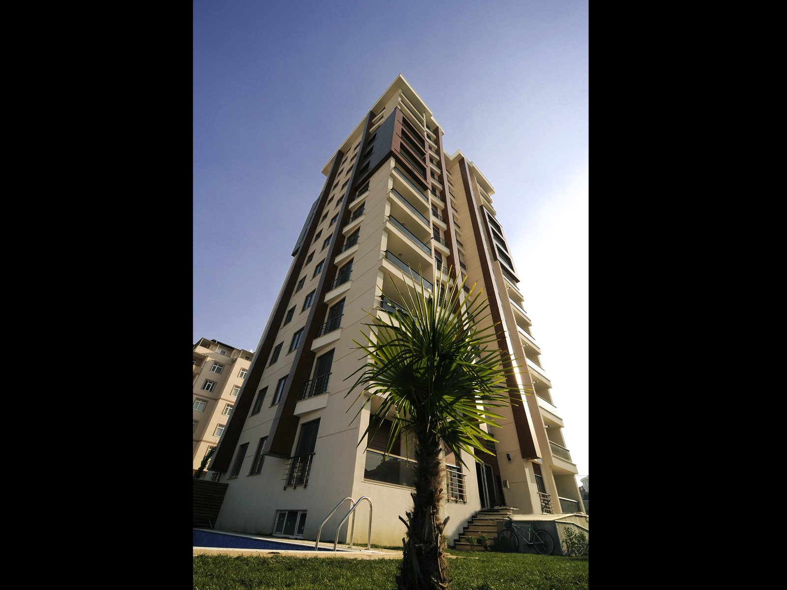 Maltepe Demır Apartmanı — 