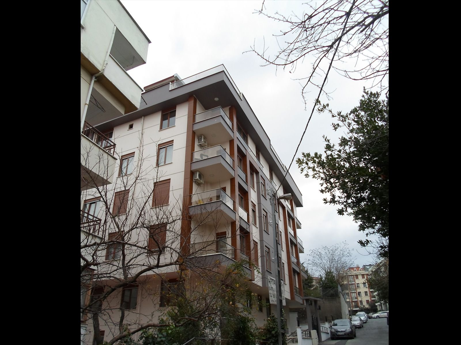 Öncü- Karadeniz Apartmanı — 