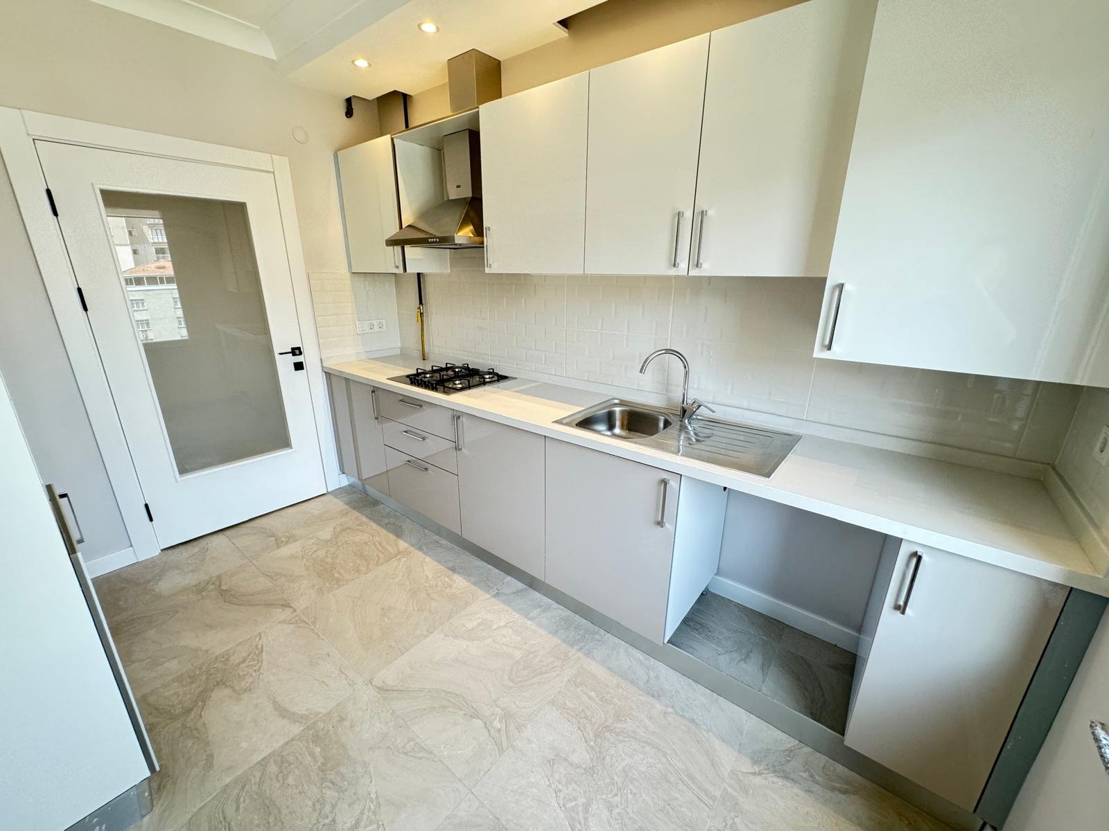 Özsu Apartmanı — 