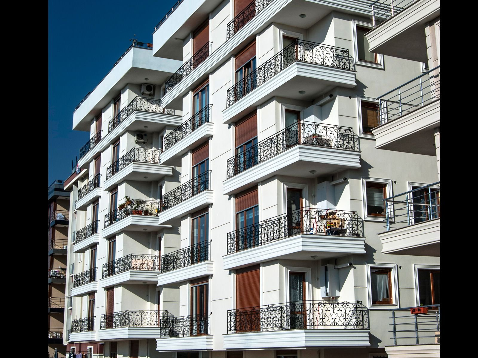 Sezer Sitesi A Blok B Blok — 