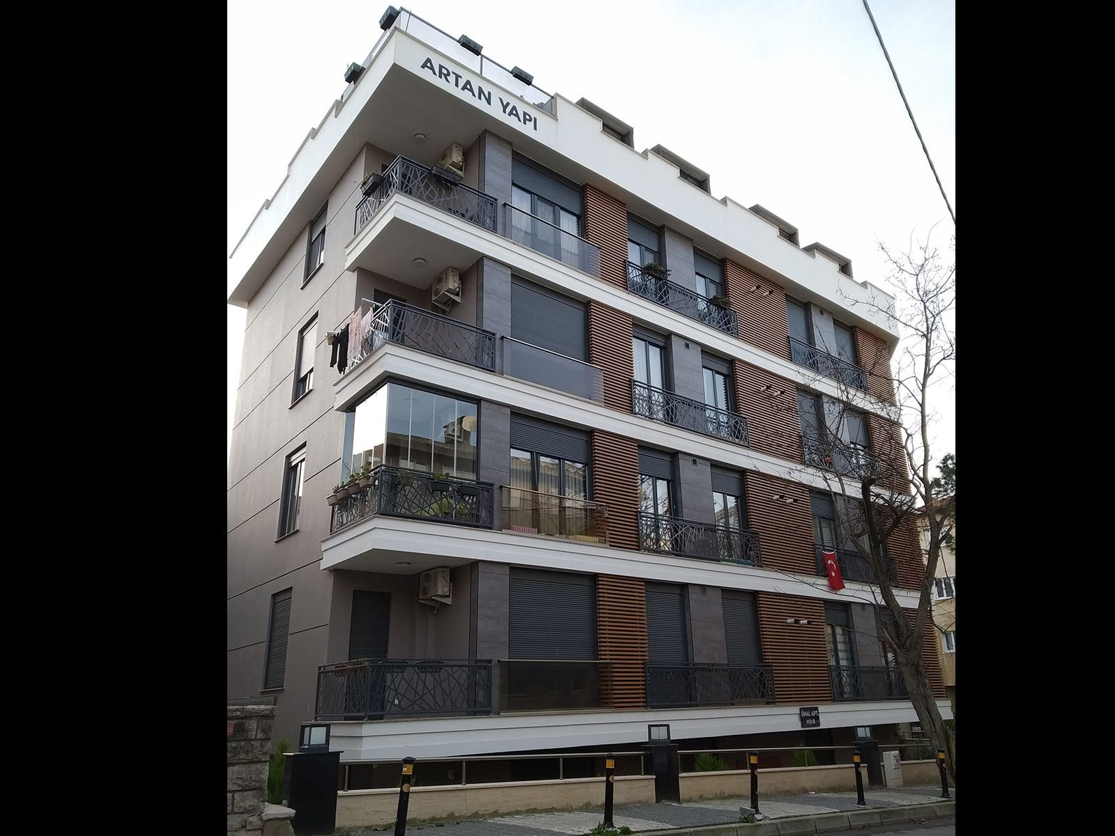 Ünal Apartmanı — 
